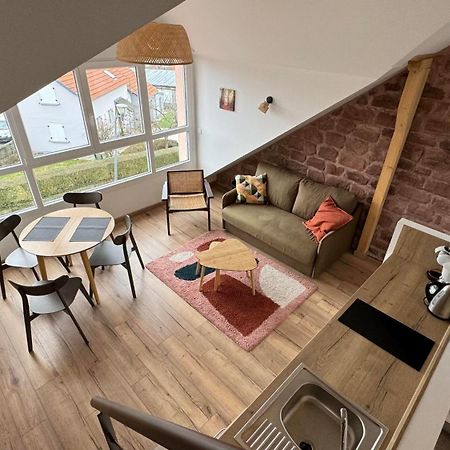 Le Pommier - Appt Avec Jardin Partage Apartment Puberg Exterior photo
